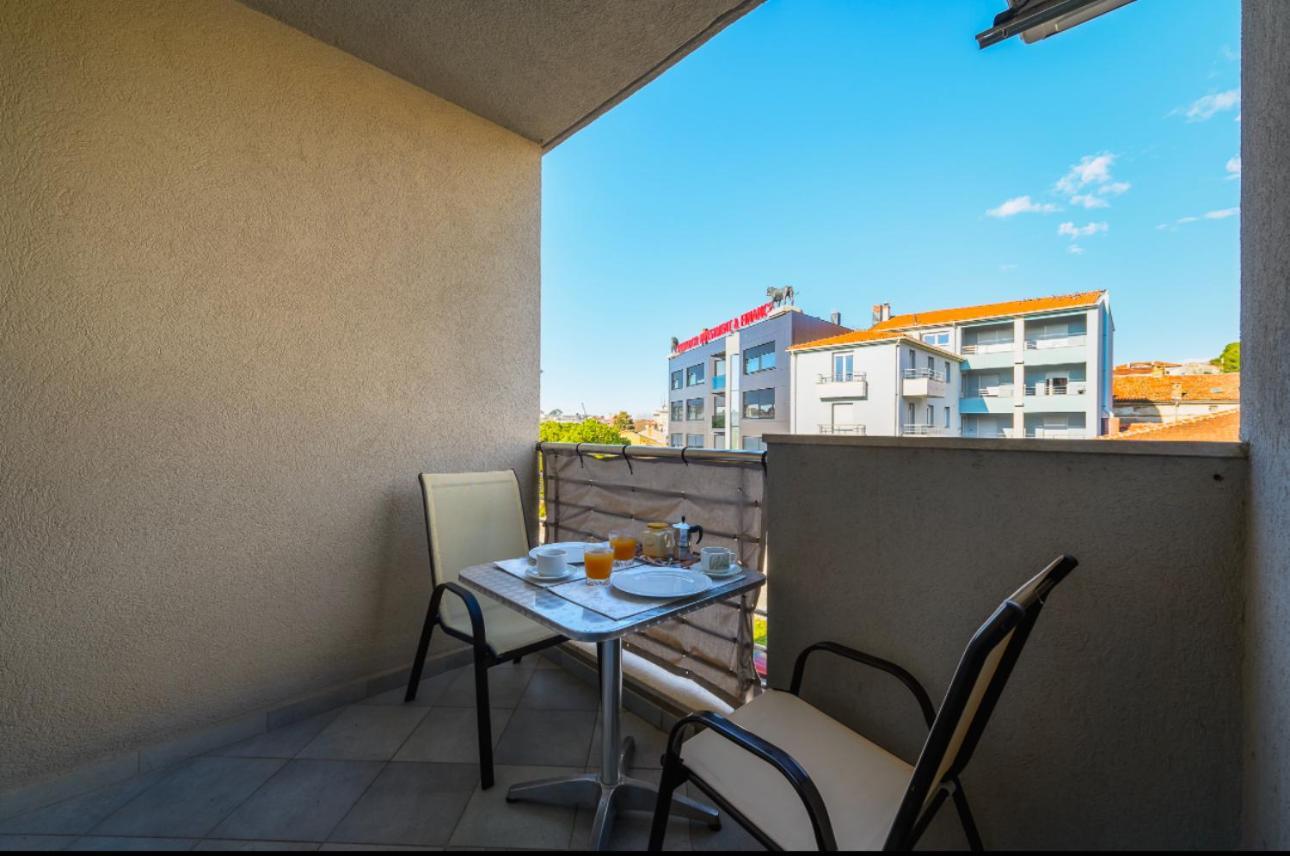 Aureo Apartment Pula Center 外观 照片