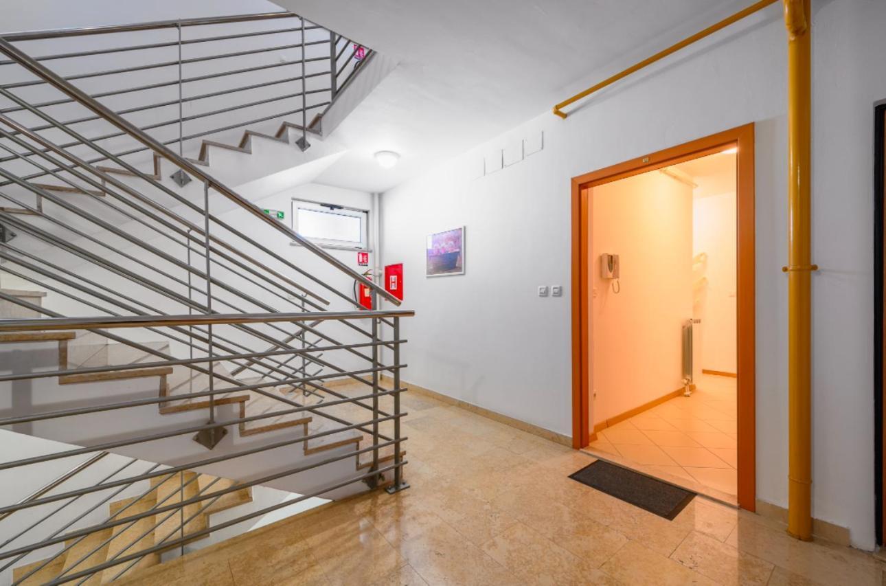 Aureo Apartment Pula Center 外观 照片