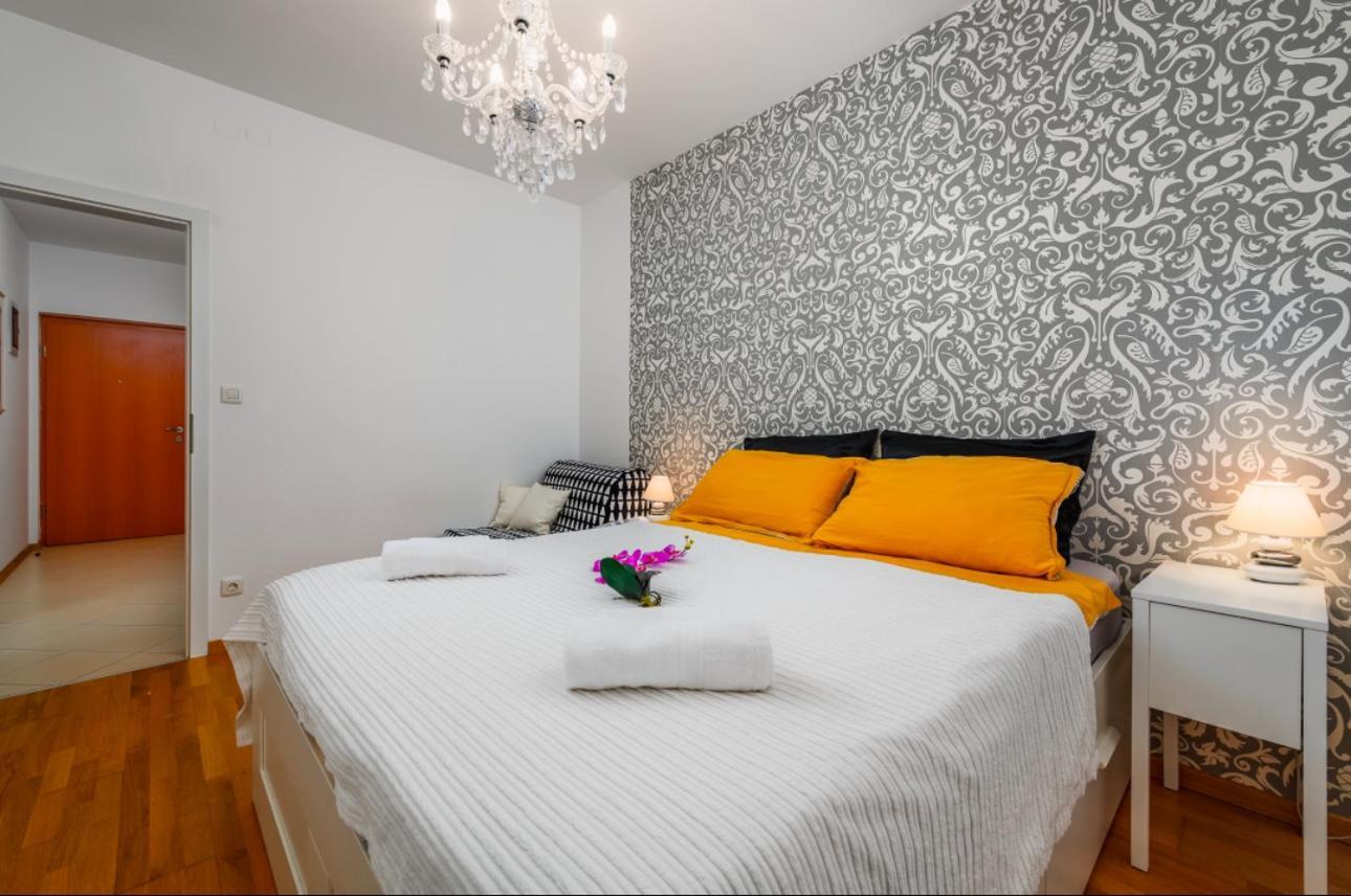Aureo Apartment Pula Center 外观 照片